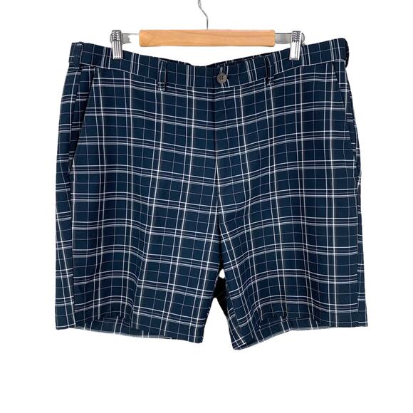 Haggar Moisture-Wicking Golf Plaid Shorts Men's Size 38 - Picture 1 of 9